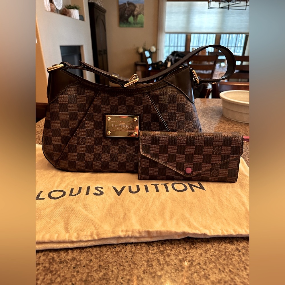 Louis Vuitton Damier Ebene Thames PM shoulder purse with matching LV wallet.
